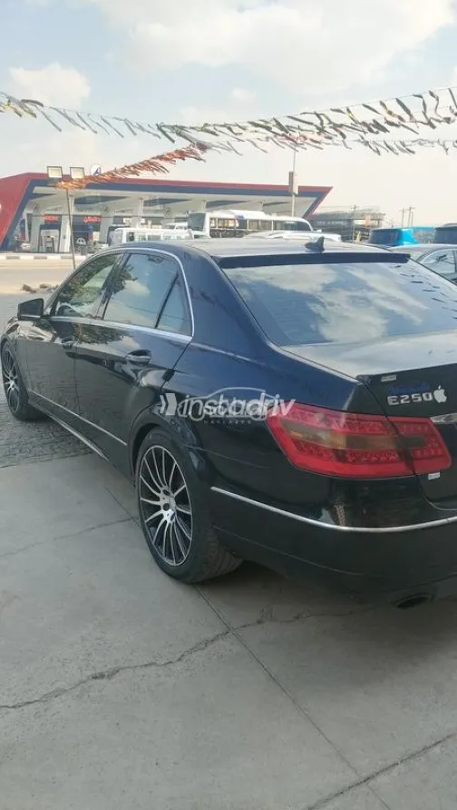 Mercedes E 250 2010 Black Used for Sale - 6