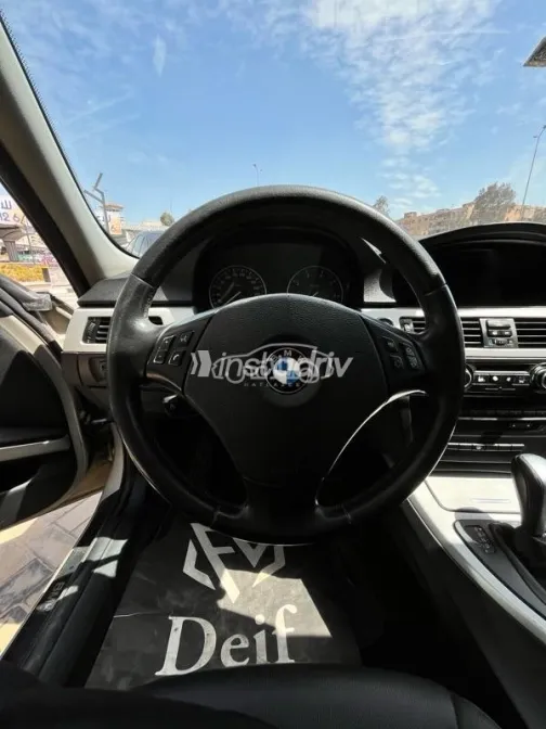 BMW 318 2011 Silver Used for Sale - 6