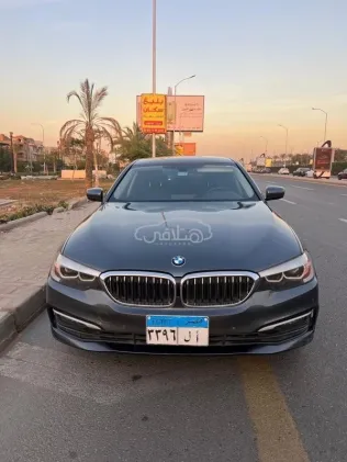 بي ام دبليو 520 2019 رمادي مستعملة للبيع