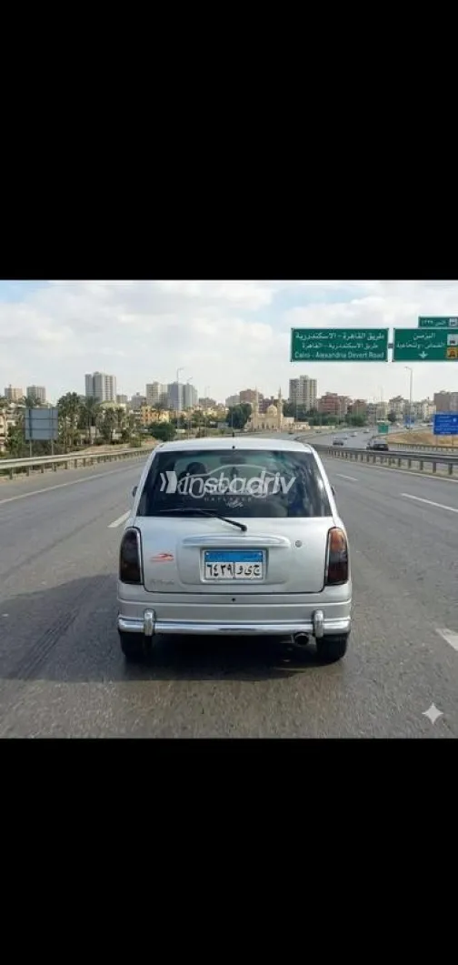 دايهاتسو ميرا 2000 رمادي مستعملة للبيع - 1