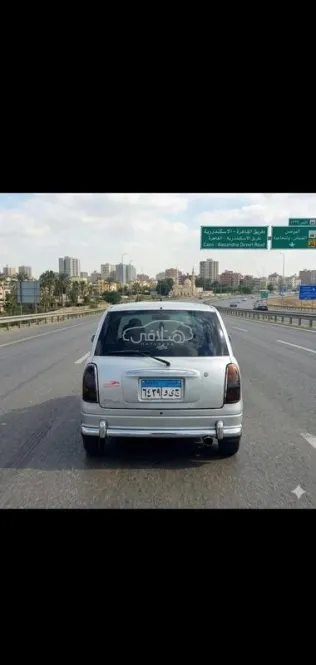 دايهاتسو ميرا 2000 رمادي مستعملة للبيع