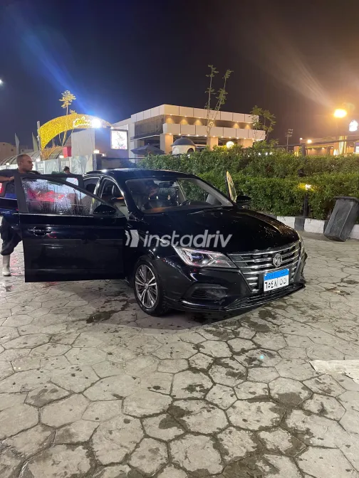 ام جى 5 2021 أبيض مستعملة للبيع - 1