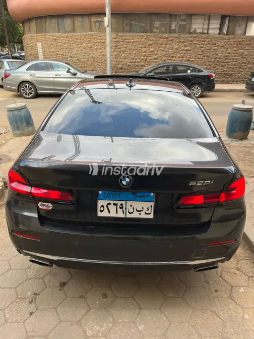 بي ام دبليو 520 2021 أبيض مستعملة للبيع - 2