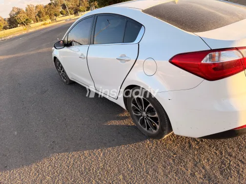 Kia K3 2015 White Used for Sale - 3