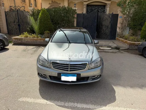 Mercedes C 200 2009 White Used for Sale - 1