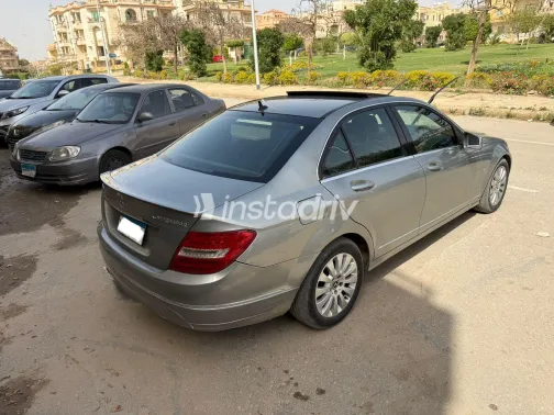 Mercedes C 200 2009 White Used for Sale - 2