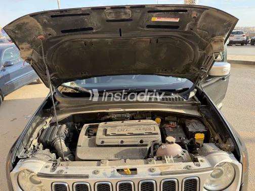 Jeep Renegade 2016 Black Used for Sale - 6