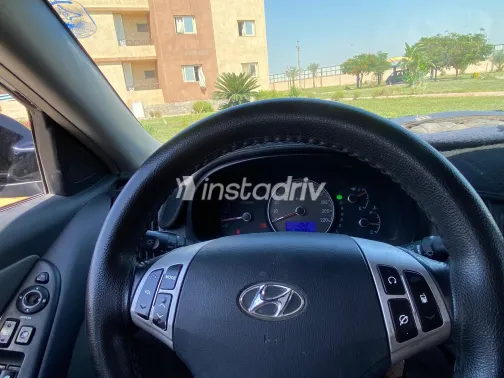 Hyundai Avante 2007 White Used for Sale - 3