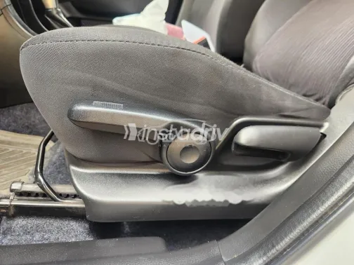 Suzuki Swift 2016 Silver Used for Sale - 7