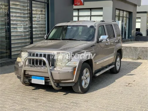 Jeep Grand Cherokee 2012 Gold Used for Sale - 1