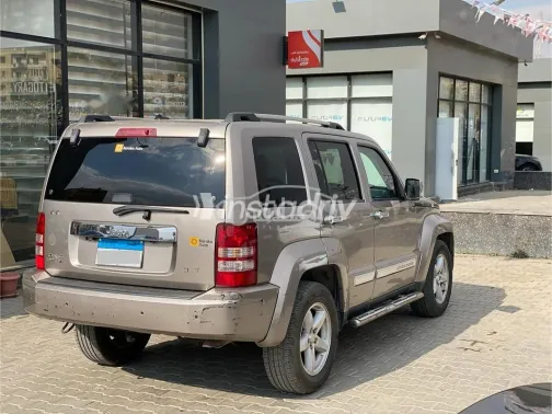 Jeep Grand Cherokee 2012 Gold Used for Sale - 2