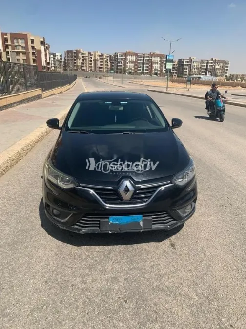 Renault Megane 2017 White Used for Sale - 8