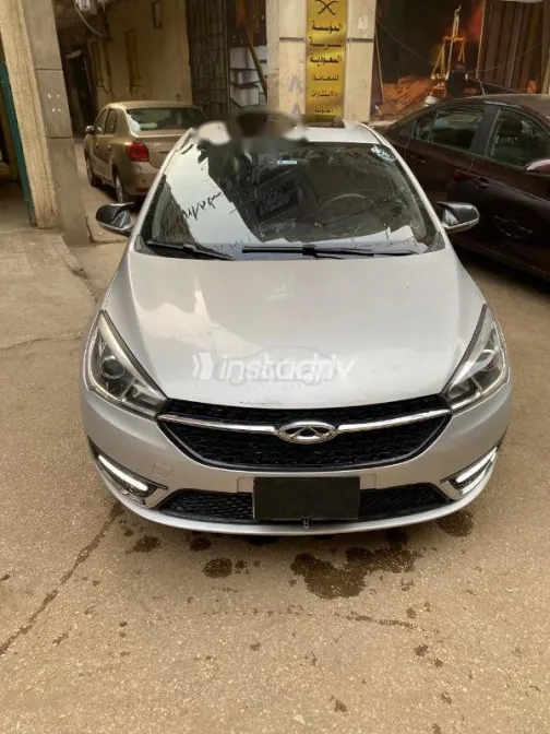 شيرى اريزو 5 2021 فضي مستعملة للبيع - 1