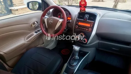 نيسان صنى 2019 رمادي مستعملة للبيع - 8