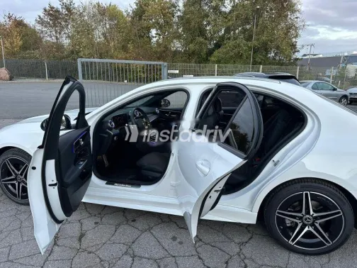 مرسيدس C 200 2025 أبيض مستعملة للبيع - 4