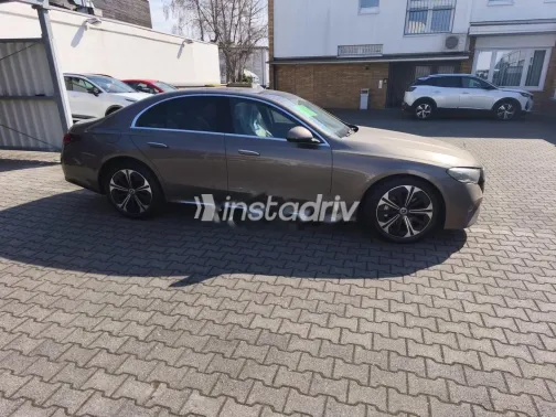 Mercedes E 200 2024 Brown Used for Sale - 2