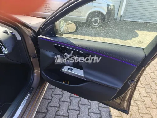 Mercedes E 200 2024 Brown Used for Sale - 4