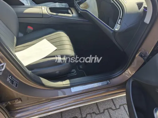 Mercedes E 200 2024 Brown Used for Sale - 7