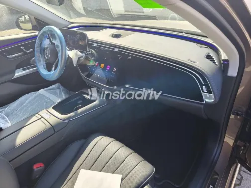 Mercedes E 200 2024 Brown Used for Sale - 8