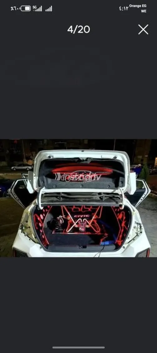 Honda Civic 2019 White Used for Sale - 4