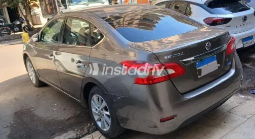 نيسان سنترا 2025 بني مستعملة للبيع - 7