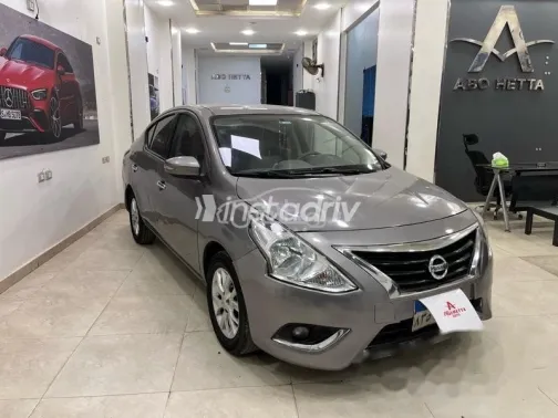 نيسان صنى 2022 رمادي مستعملة للبيع - 3