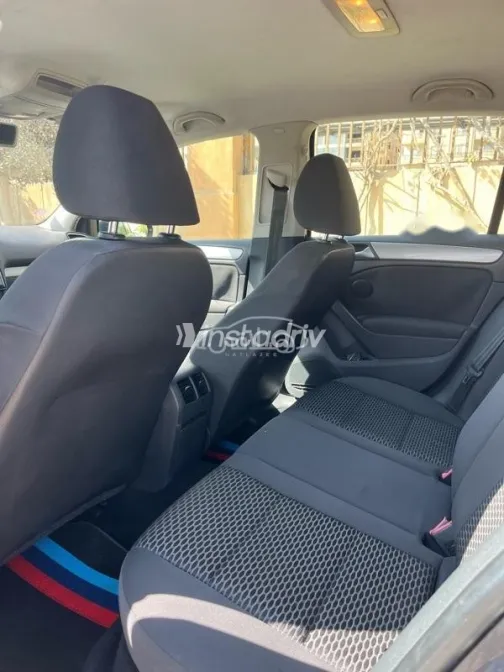 فولكس فاغن جولف 6 2012 أزرق غامق مستعملة للبيع - 3