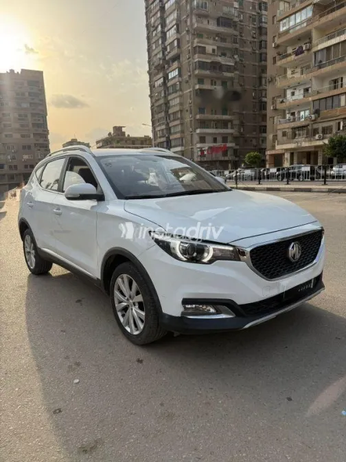 MG ZS 2023 White Used for Sale - 2