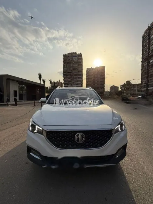 MG ZS 2023 White Used for Sale - 4