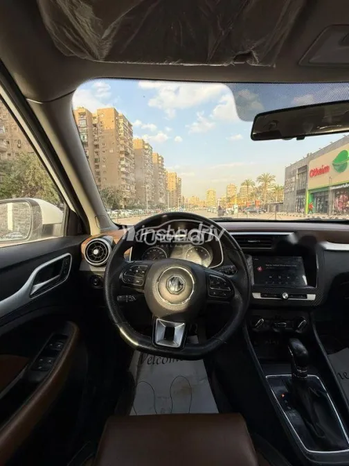 MG ZS 2023 White Used for Sale - 10