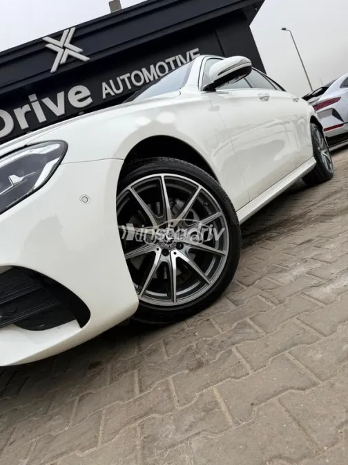 Mercedes E 200 2022 White Used for Sale - 3