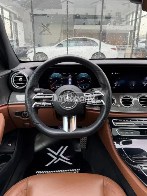 Mercedes E 200 2022 White Used for Sale - 5