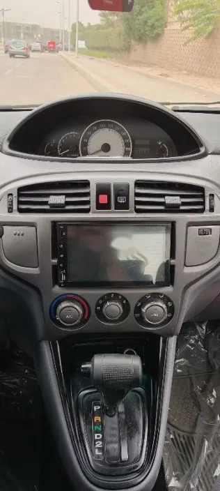 هيونداي ماتريكس 2007 أحمر غامق مستعملة للبيع