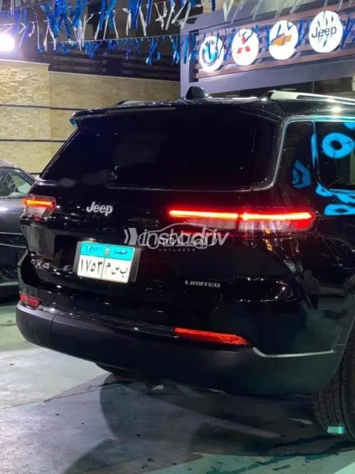 جيب جراند شيروكي 2025 أسود مستعملة للبيع - 2