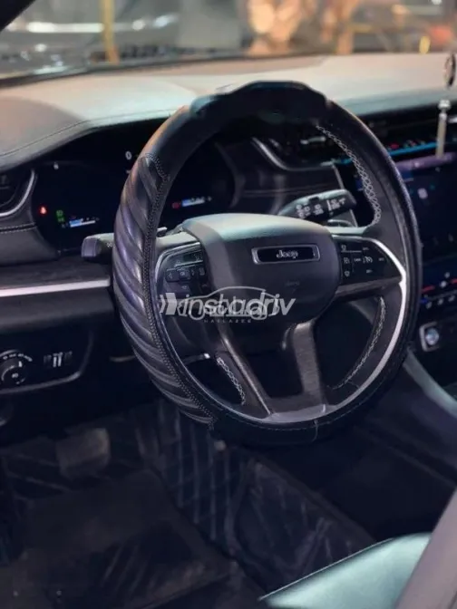 جيب جراند شيروكي 2025 أسود مستعملة للبيع - 3