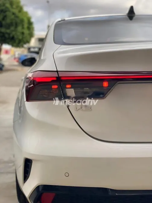 كيا K3 2024 أبيض مستعملة للبيع - 8