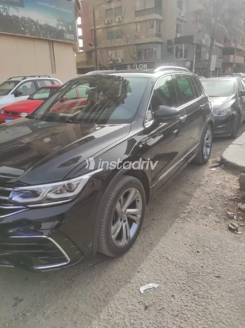 Volkswagen Tiguan 2021 White Used for Sale - 2