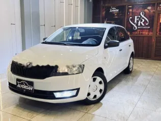 Skoda Rapid 2015 White Used for Sale