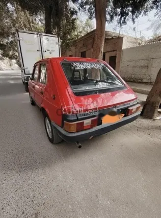 فيات 127 1987 أحمر مستعملة للبيع