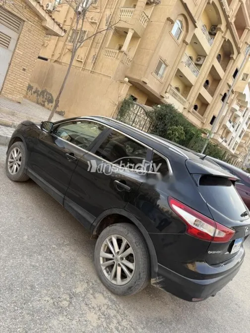 نيسان قشقاي 2016 أسود مستعملة للبيع - 4