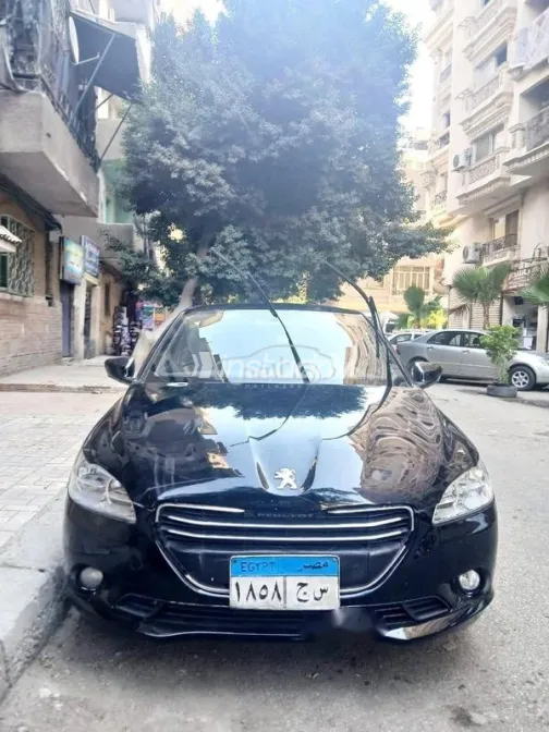 بيجو 301 2014 أسود مستعملة للبيع - 1