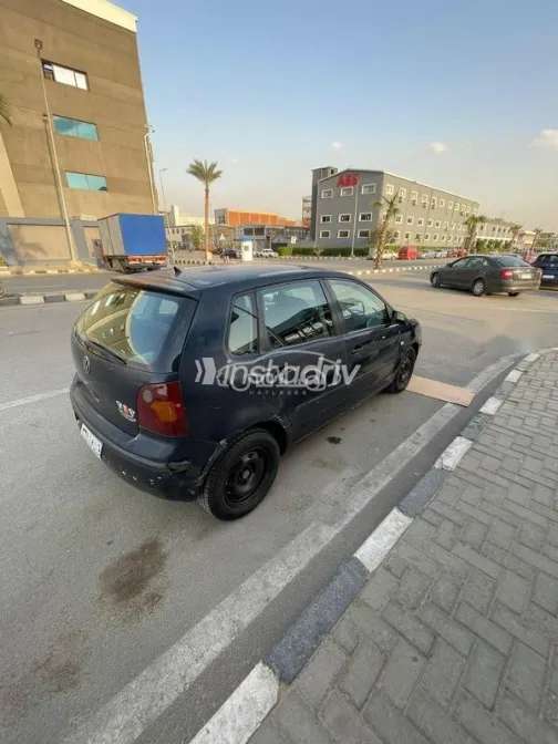 فولكس فاغن بولو 2003 أزرق مستعملة للبيع - 6