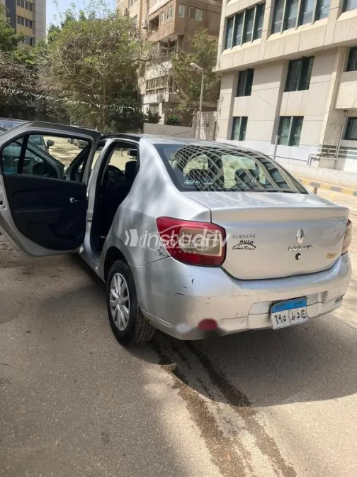 Renault Logan 2015 Silver Used for Sale - 2