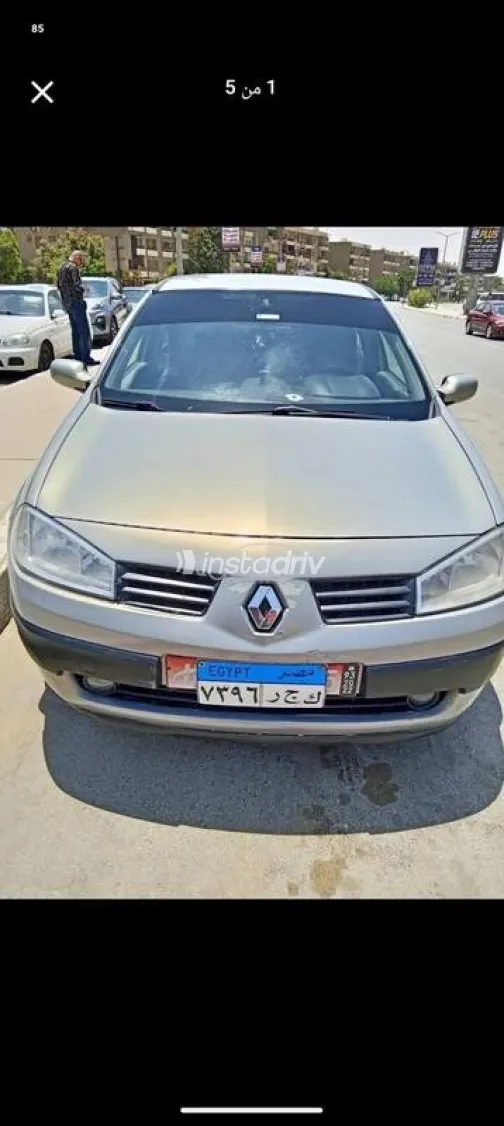 رينو ميجان 2005 فضي مستعملة للبيع - 5