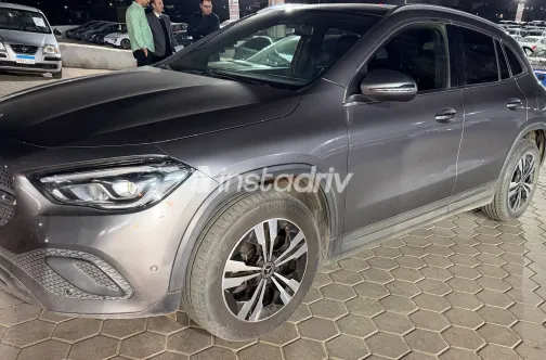 مرسيدس GLA 200 2022 أبيض مستعملة للبيع - 3