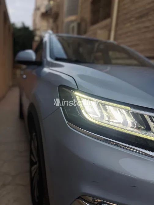 MG Rx5 2022 White Used for Sale - 3