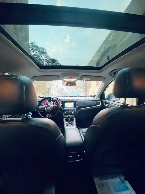 MG Rx5 2022 White Used for Sale - 6