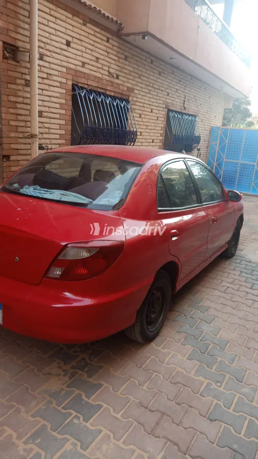 كيا ريو 2001 أبيض مستعملة للبيع - 4