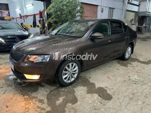 سكودا اوكتافيا 2016 أبيض مستعملة للبيع - 4