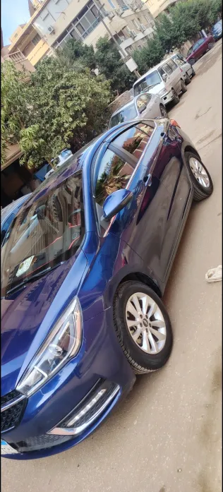 Chery Arrizo 5 2022 White Used for Sale